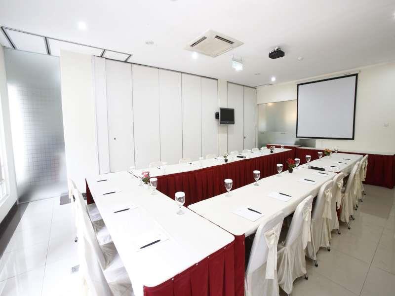 Guest house Reddoorz @ Pejompongan Jakarta