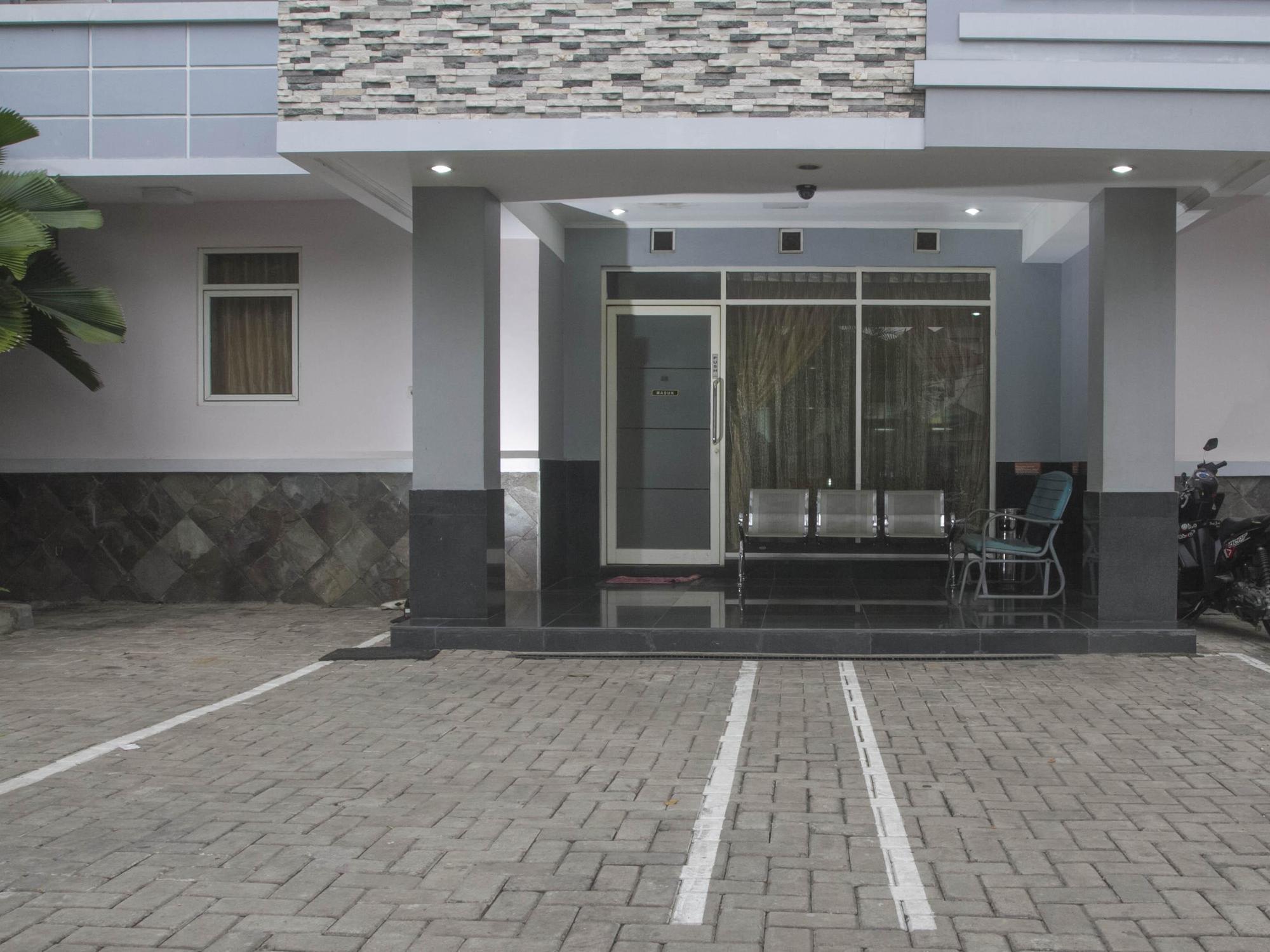 Guest house House Of Arsonia Bougainvillea *