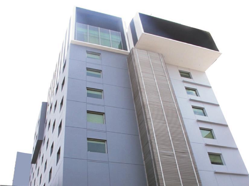 Hotel Sparks Life Jakarta, Artotel Curated Jakarta