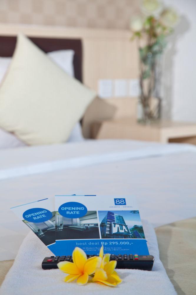 Hotel 88 Grogol 2*