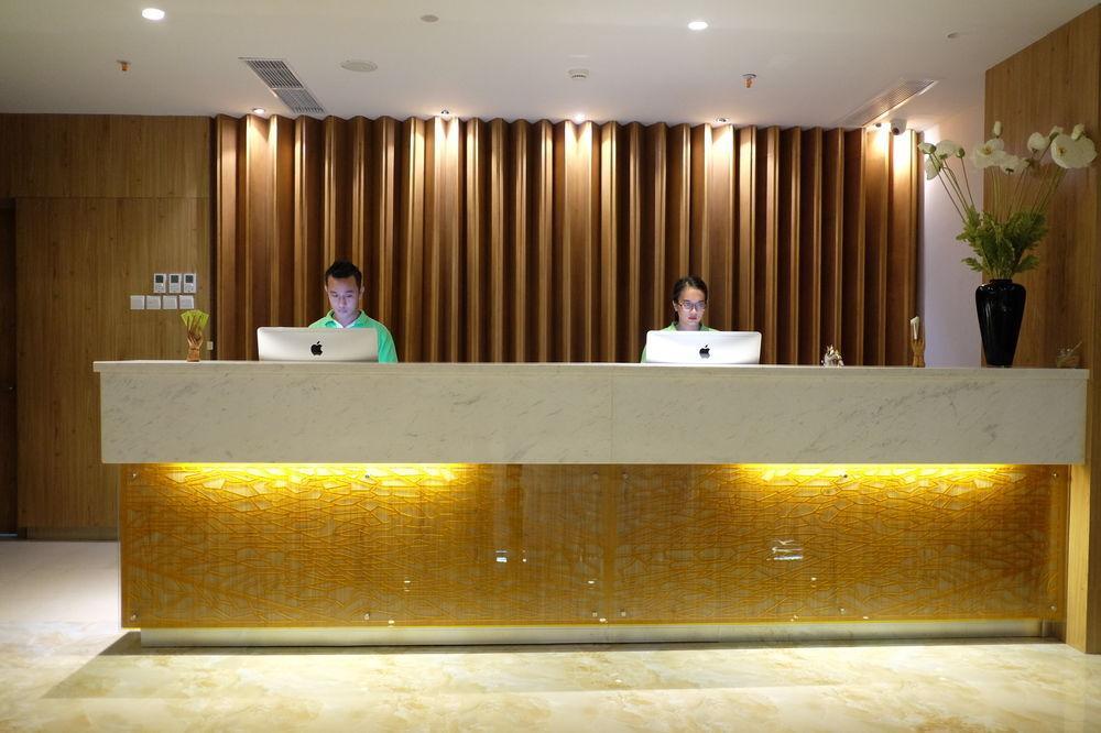 Maxonehotels.com At Pemuda Jakarta