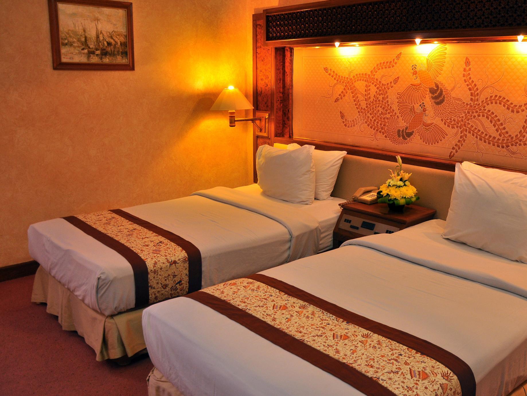 Kartika Chandra Hotel 4*