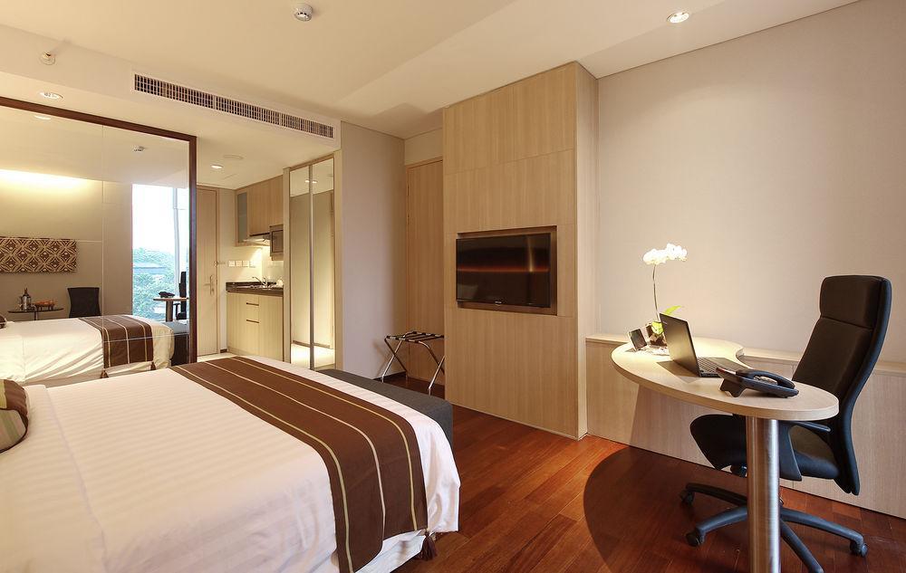Ra Premiere Simatupang Appartement *