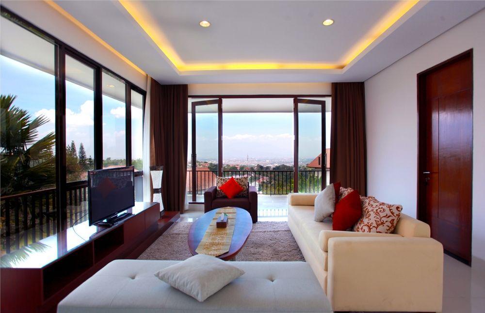 Jasmine Cozy 3 Bedrooms With A Private Swimming Pool * Jakarta