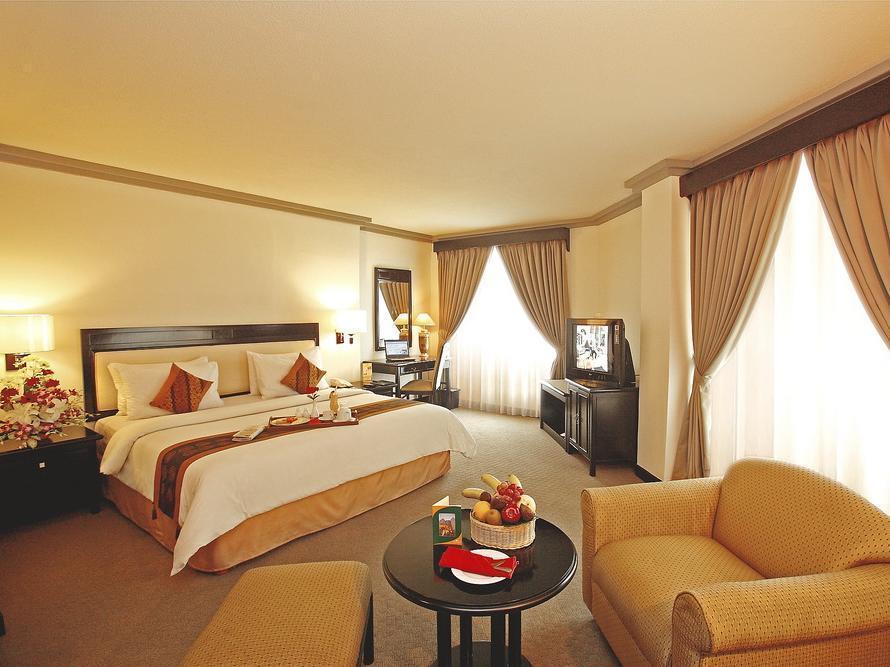 Maxwell Hotel