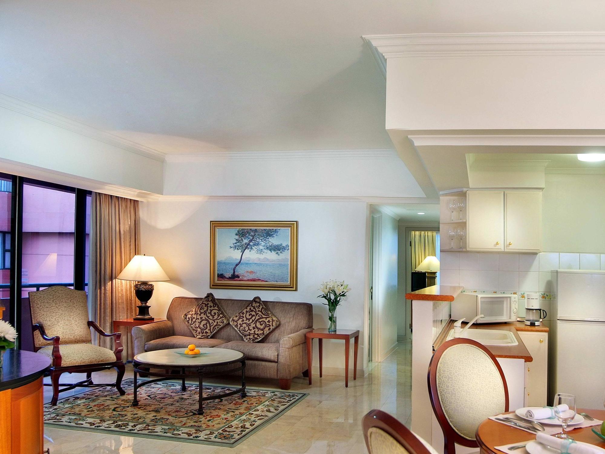 Aryaduta Semanggi Aparthotel 5*