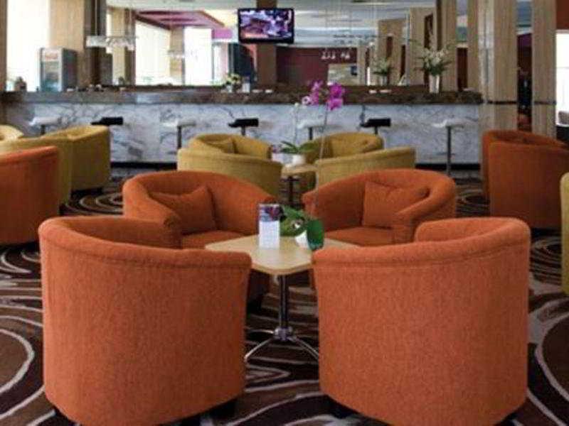 Royal Palm Hotel&conference Center Cengkareng Hotel