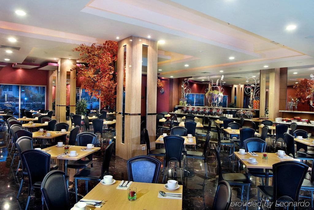 Royal Palm Hotel&conference Center Cengkareng Hotel