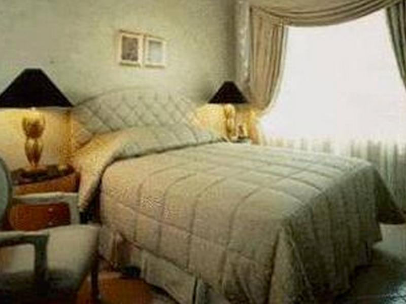 Batavia & Serviced 4* Jakarta