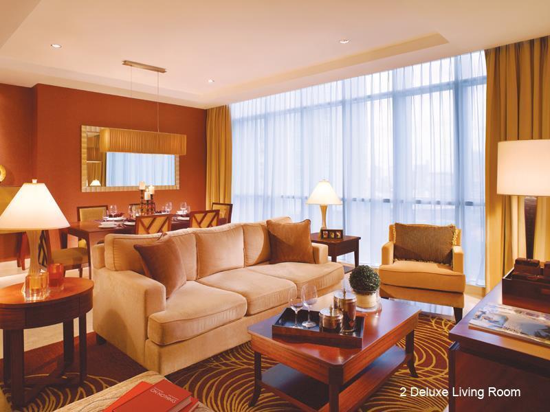 Oakwood Premier Cozmo Aparthotel
