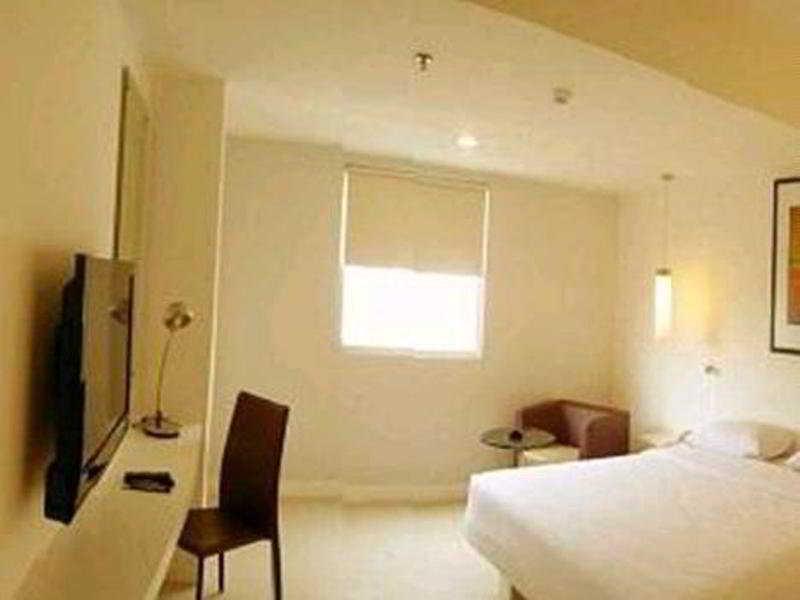Glodok Plaza Hotel