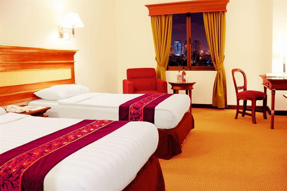 Mega Anggrek Slipi Hotel