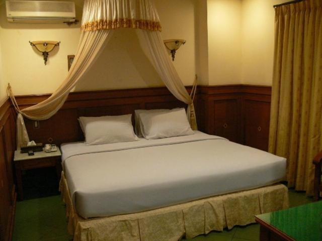 Park Nesia Royal Regal Hotel