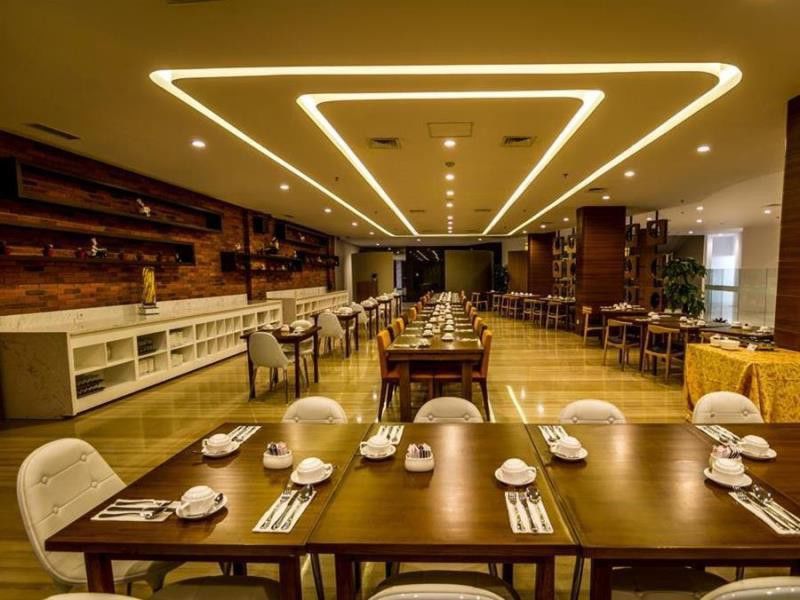 Hariston & Suites, Pluit - Hotel 4*