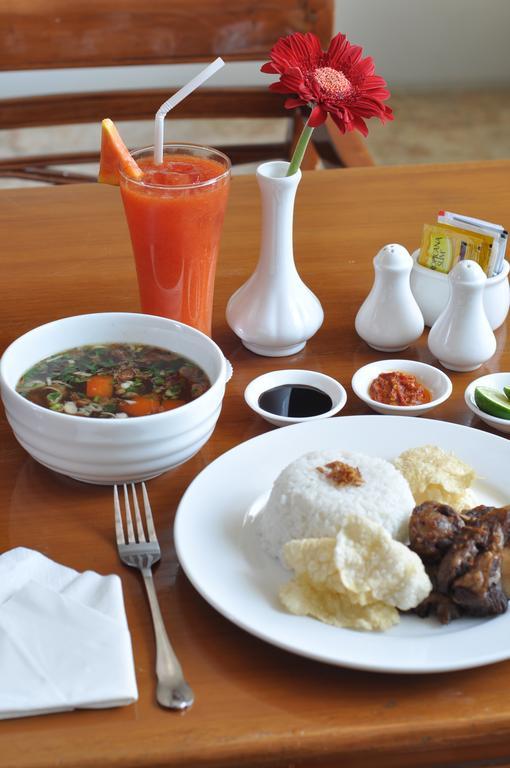 Dreamtel Hotel 3*