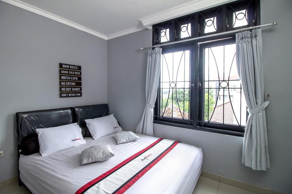 Reddoorz @ Radio Dalam 2 Guest house Jakarta