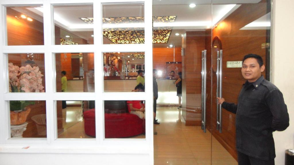 California Khách sạn Jakarta