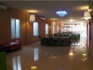 Capital O 4002 Aleander Hotel