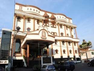 Park Nesia Royal Regal Hotel
