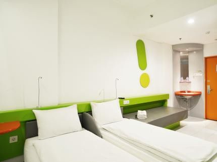 Pop! Kelapa Gading Hotel