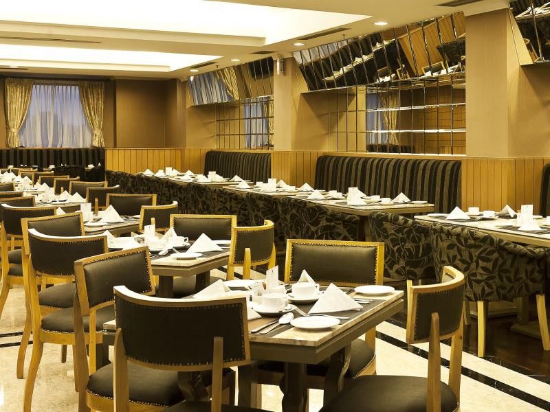 Royal Kuningan 4*