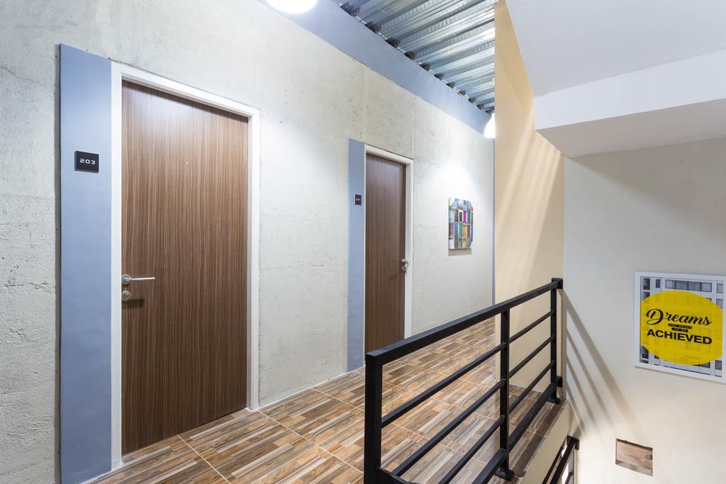 Guest house Reddoorz Near Saharjo Jakarta