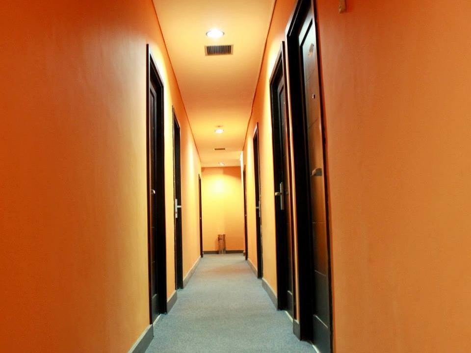 Mirah Hotel 2*