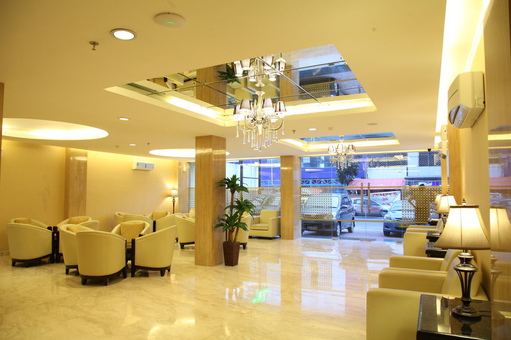 Nite & Day Roxy Jakarta