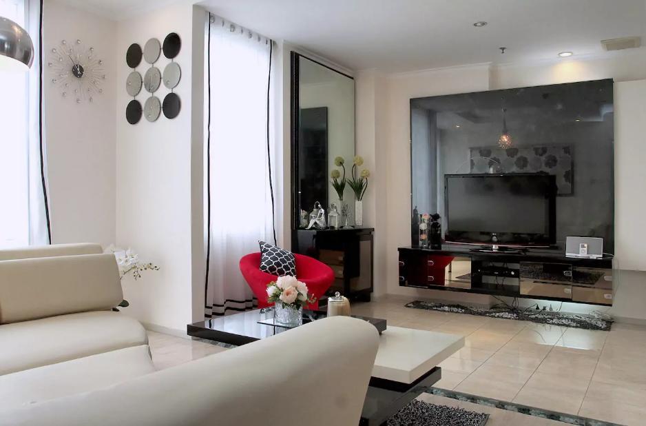 Fx Sudirman 28 *