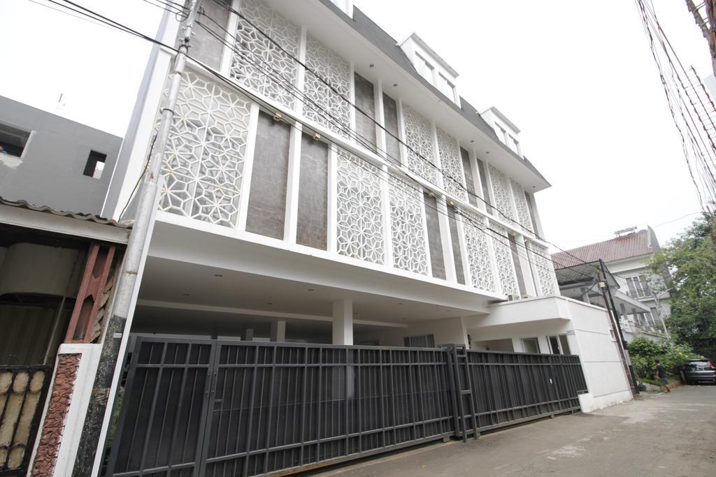 Guest house Mk House Scbd Jakarta