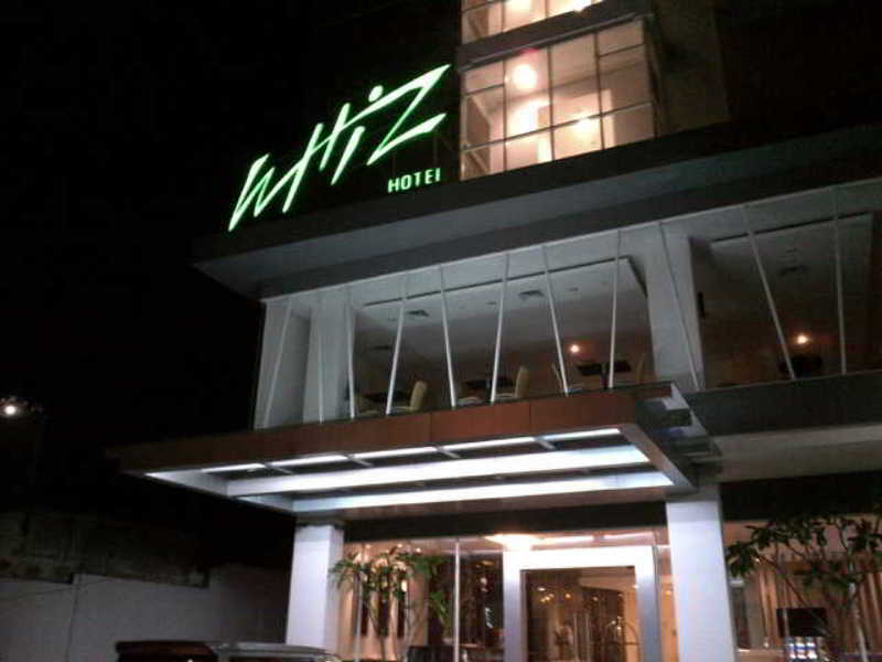 Whiz Cikini 2*