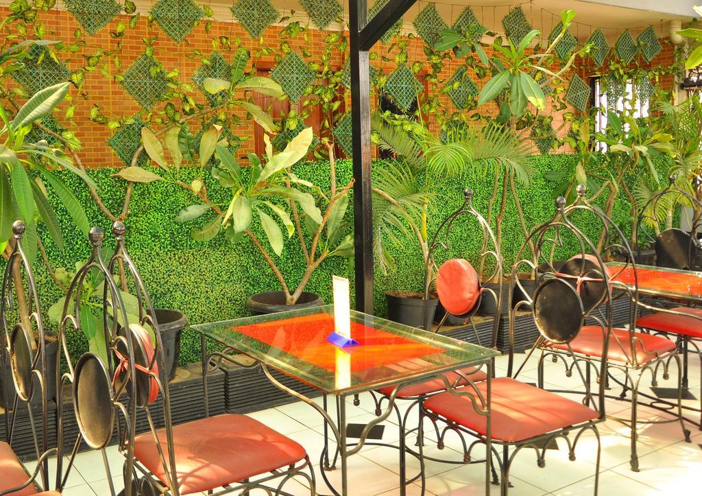 New Idola Hotel 2*
