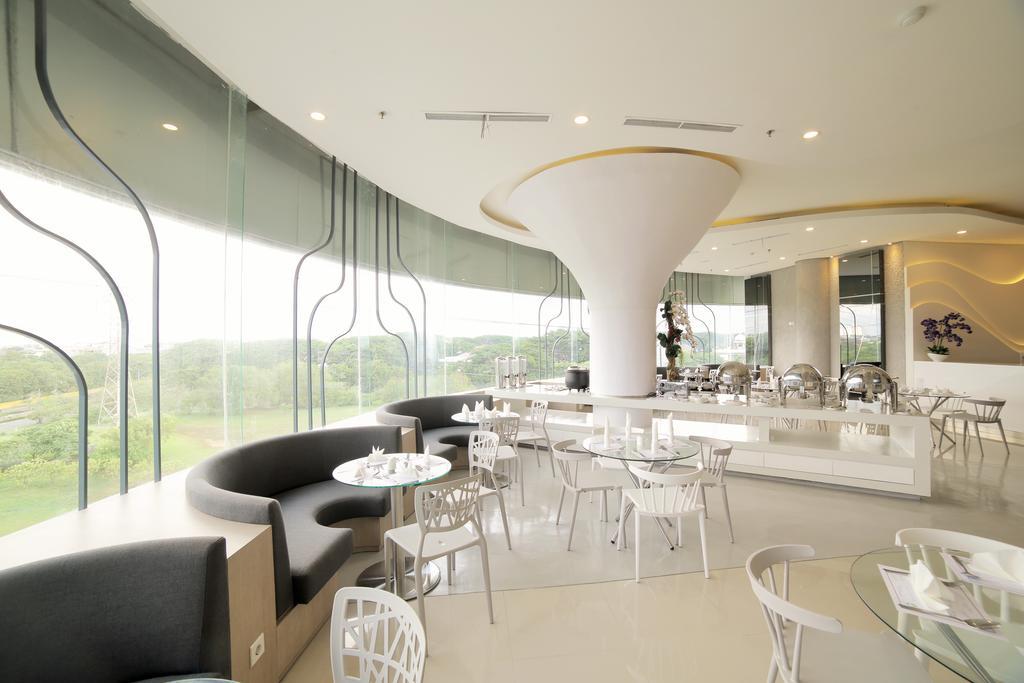Ozone Pantai Indah Kapuk 3* Jakarta