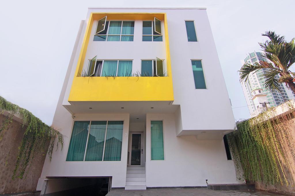Ehouzz Jakarta