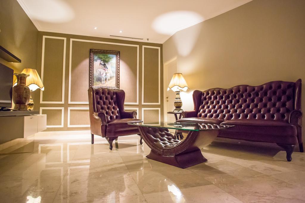 Hotel Nam Center Kemayoran 3*