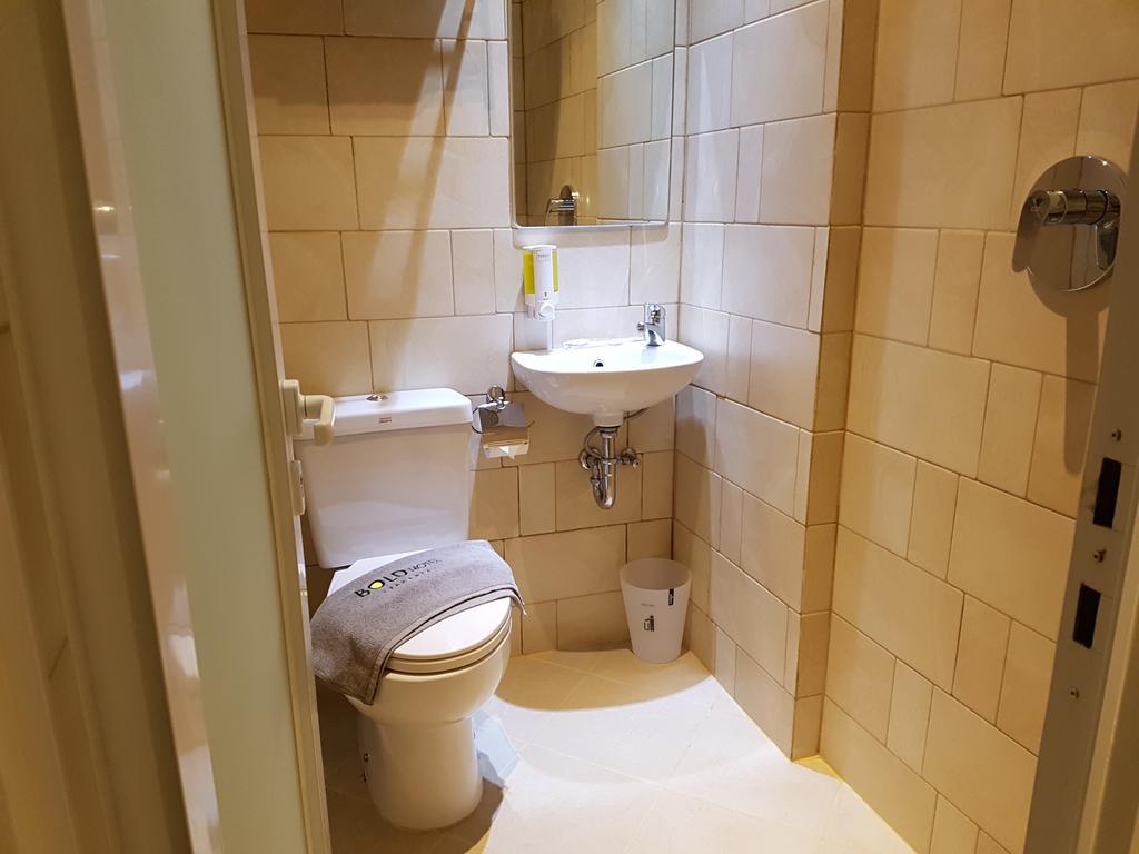 Bold Hotel Jakarta 2*