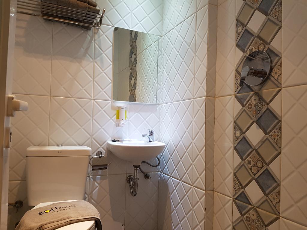 Hotel Bold Hotel Jakarta Jakarta