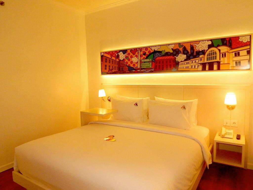 Maxone Signature Glodok Hotel 3*
