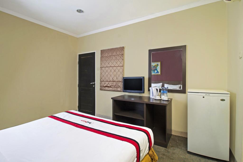 Reddoorz Premium @ Thamrin Kebon Sirih Hotel