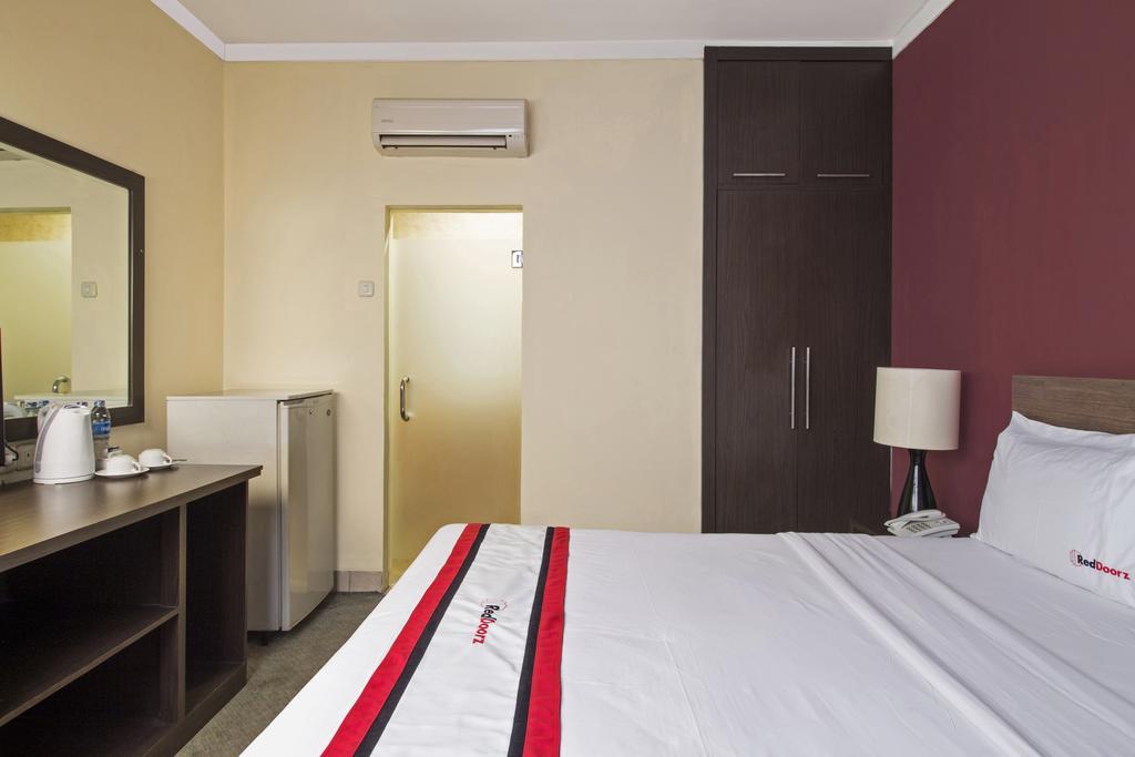Reddoorz Premium @ Thamrin Kebon Sirih 4* Jakarta