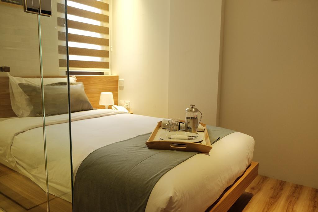 Flat06.tendean Hotel