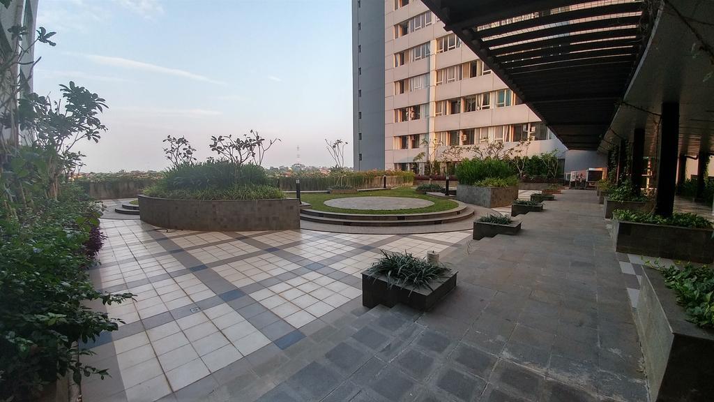 Apartment 2br Nifarro Park Near Kemang And Kalibata By Travelio *