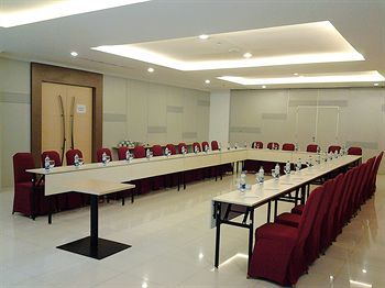 Hotel Amaris Mangga Dua Square 2*