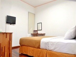 Guest house Newton *
