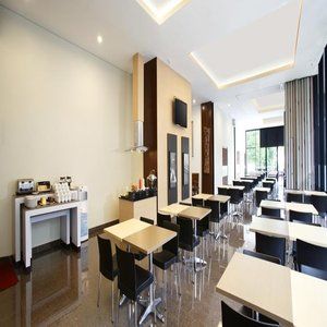 Amaris Pasar Baru Hotel 2*