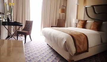Aston Bellevue Radio Dalam Hotel 4*