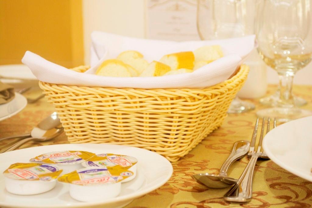 Hotel Sedayu Kelapa Gading