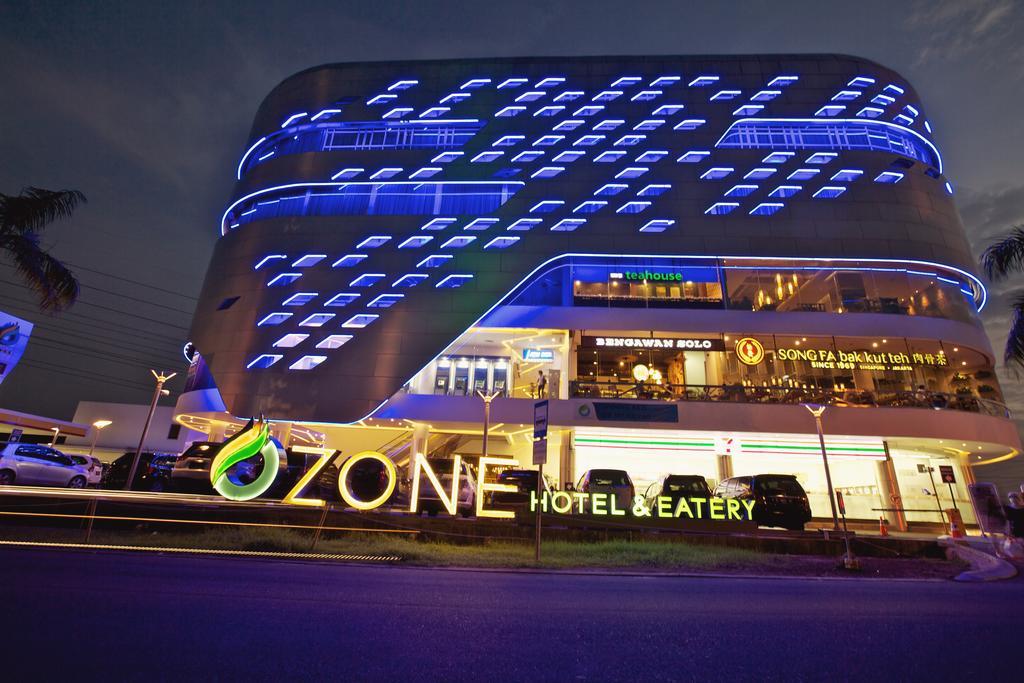 Ozone Pantai Indah Kapuk Hotel Jakarta