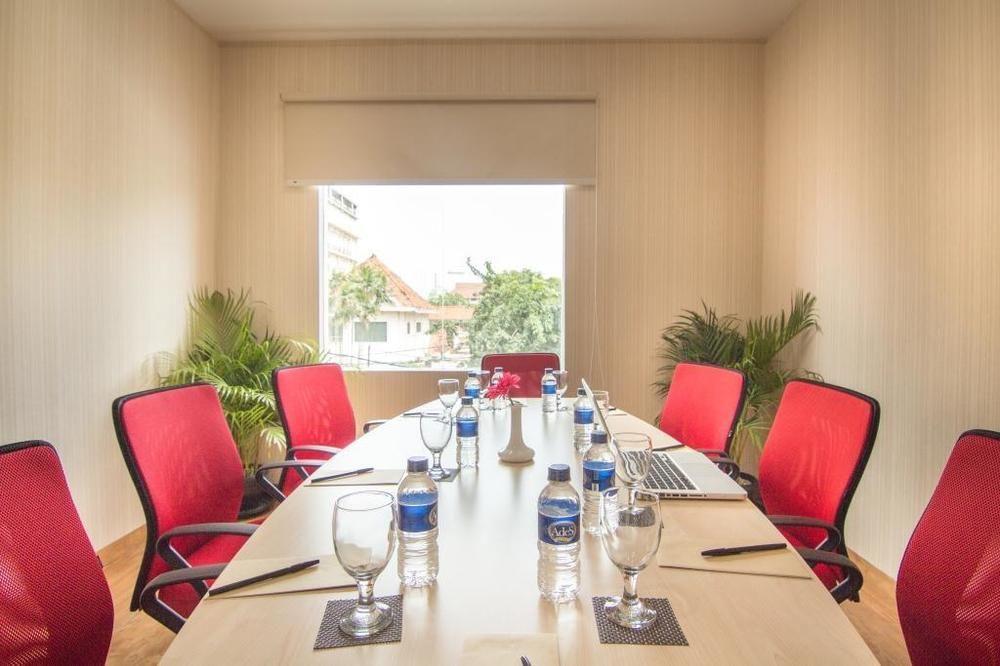 Khách sạn Redstar 3*