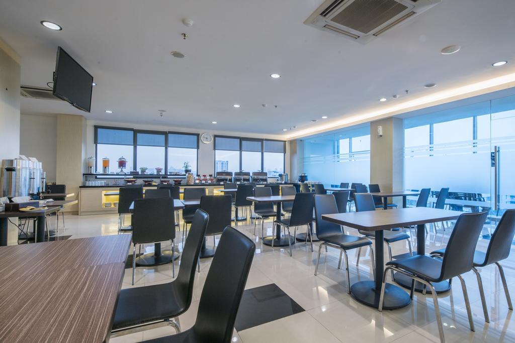 Hotel 88 Grogol By Wh Jakarta